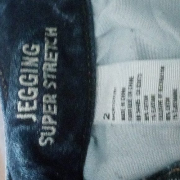 American eagle size 2 women's jeans - Picture 4 of 4